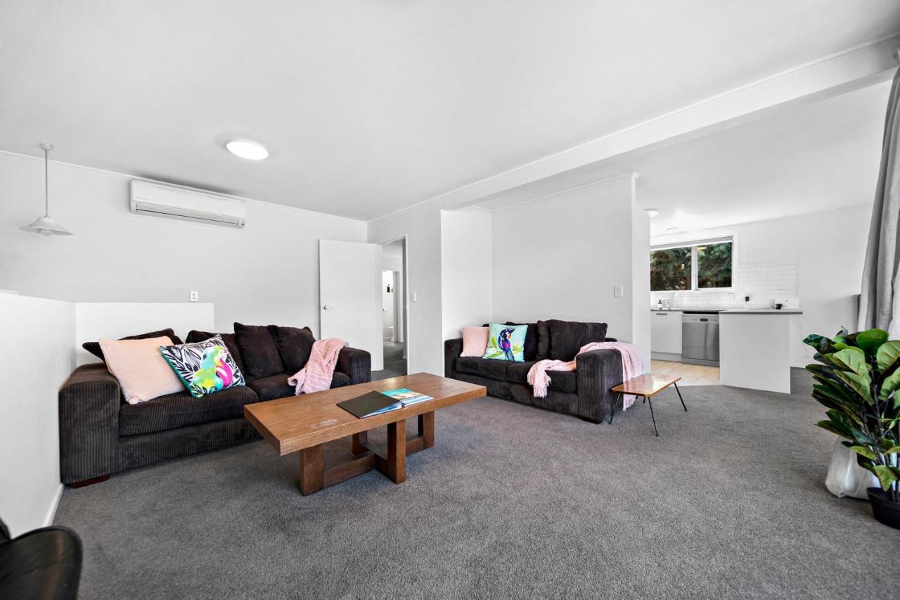 Lovely Marina Views And Sunny Balcony Queenstown Exterior photo
