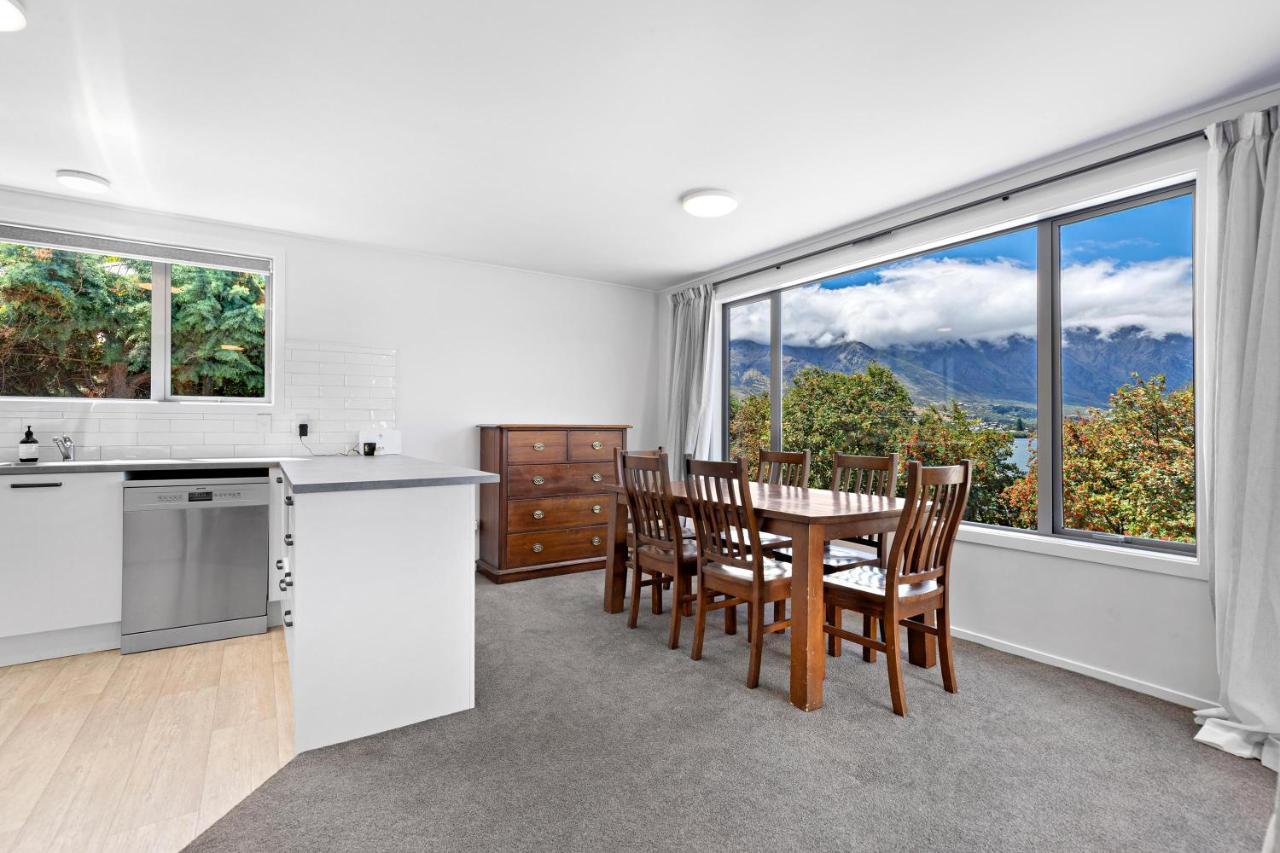 Lovely Marina Views And Sunny Balcony Queenstown Exterior photo